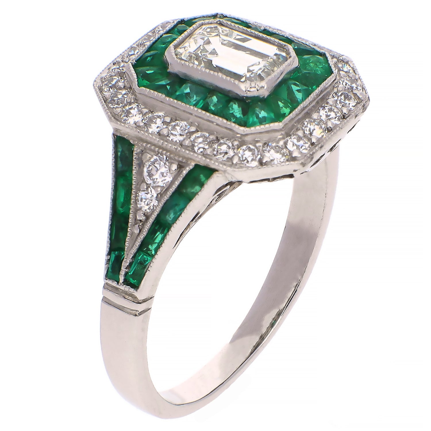 Vintage Platinum Emerald and Diamond Engagement/Fashion Ring