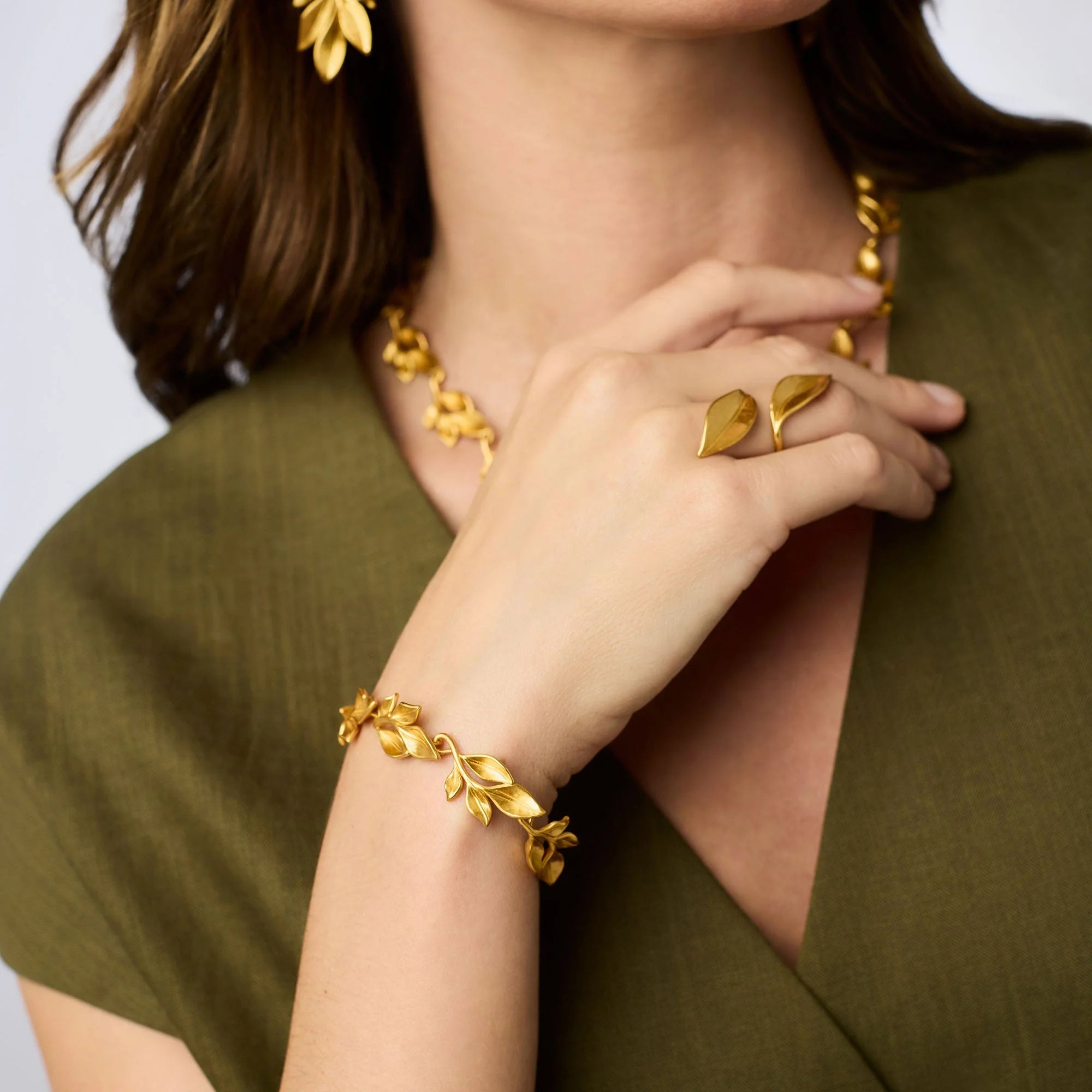 Julie Vos Willow 24K Gold Plate Bracelet with Toggle Clasp